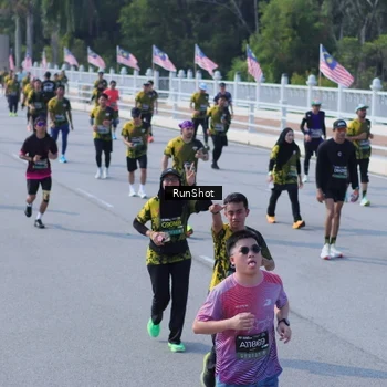 Runner Photo 7187759