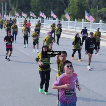 Runner Photo 7187766