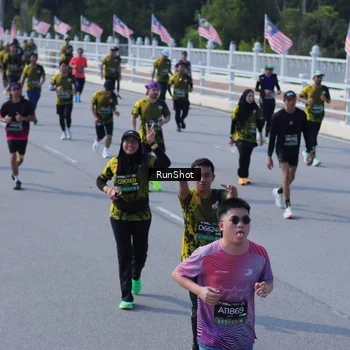 Runner Photo 7187768