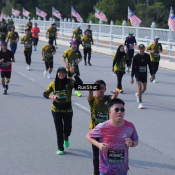 Runner Photo 7187774