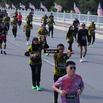 Runner Photo 7187782