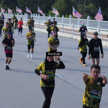 Runner Photo 7187805