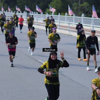 Runner Photo 7187811