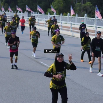 Runner Photo 7187815