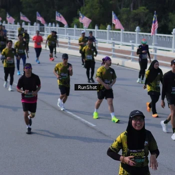 Runner Photo 7187835