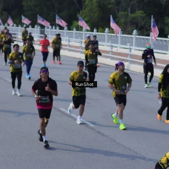 Runner Photo 7187853