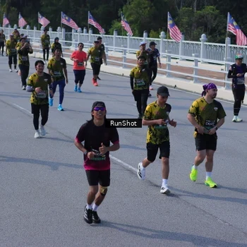 Runner Photo 7187866