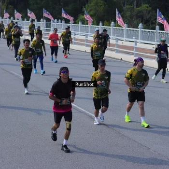 Runner Photo 7187887