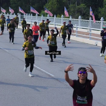 Runner Photo 7187889