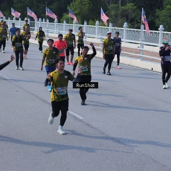 Runner Photo 7187921