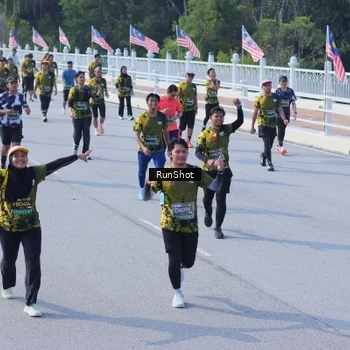 Runner Photo 7187922