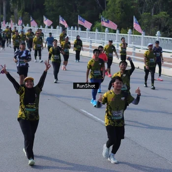 Runner Photo 7187926