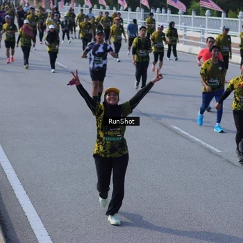Runner Photo 7187958