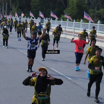 Runner Photo 7187993