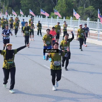 Runner Photo 7187998