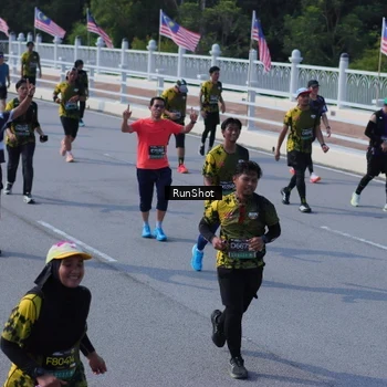 Runner Photo 7188001