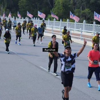 Runner Photo 7188046