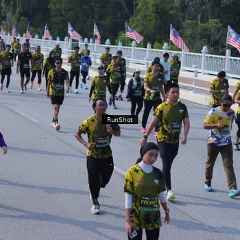 Runner Photo 7188438