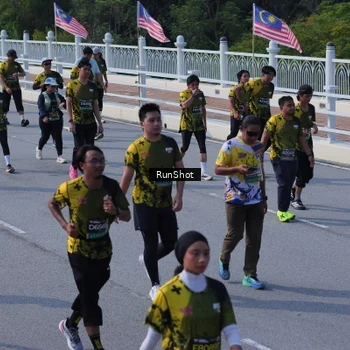 Runner Photo 7188513