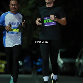 Runner Photo 7189346