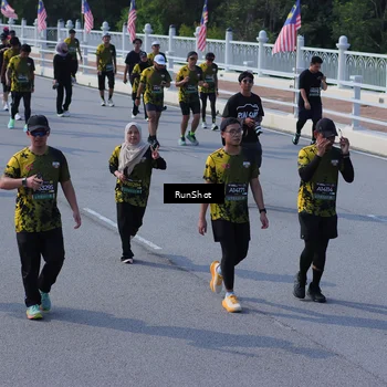 Runner Photo 7189555