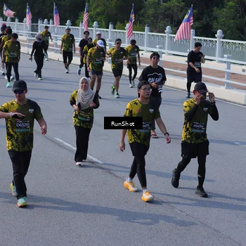 Runner Photo 7189557
