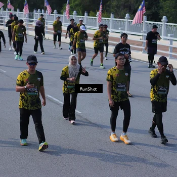 Runner Photo 7189593