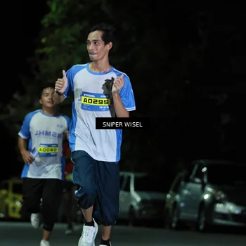 Runner Photo 7189970
