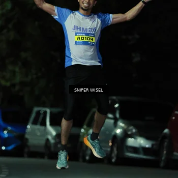 Runner Photo 7190247