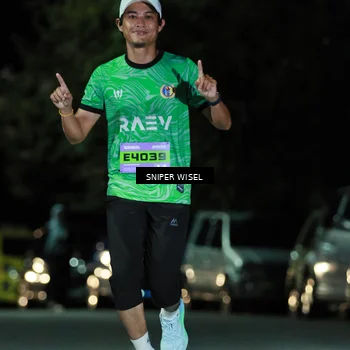 Runner Photo 7190308