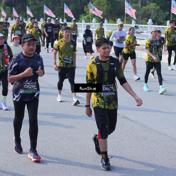Runner Photo 7190704