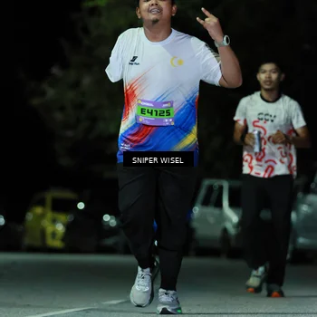 Runner Photo 7190773