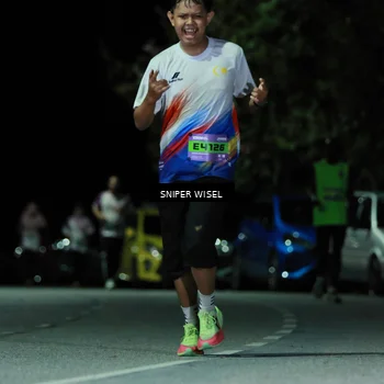 Runner Photo 7190796