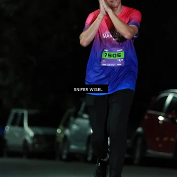 Runner Photo 7190905
