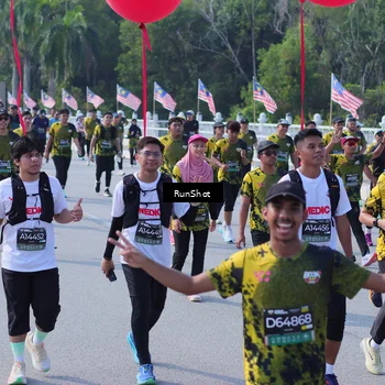 Runner Photo 7190923