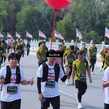 Runner Photo 7190984