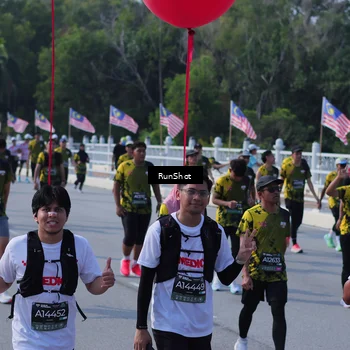 Runner Photo 7190992