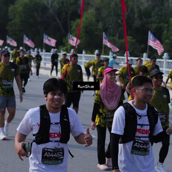 Runner Photo 7191039