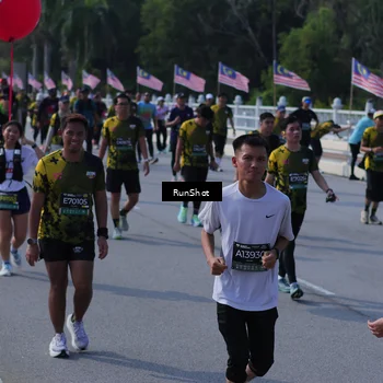 Runner Photo 7191141