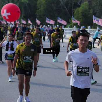 Runner Photo 7191158