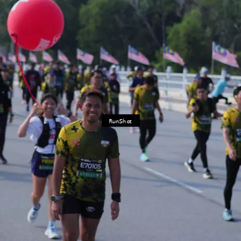Runner Photo 7191190