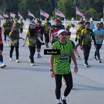Runner Photo 7191402
