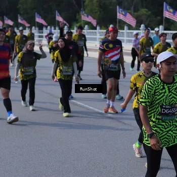 Runner Photo 7191430