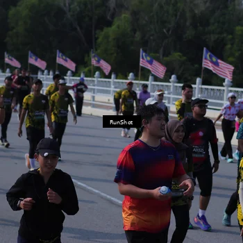 Runner Photo 7191591