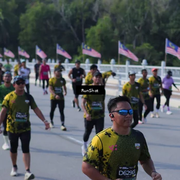 Runner Photo 7191603