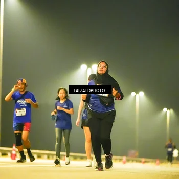 Runner Photo 7194937