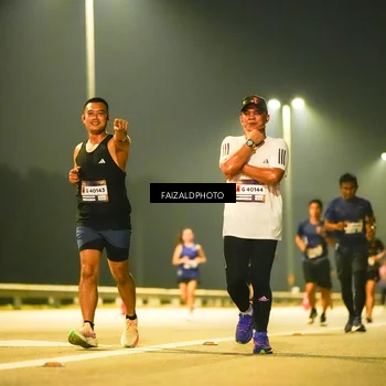 Runner Photo 7195365