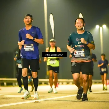 Runner Photo 7195419