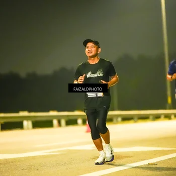 Runner Photo 7195476