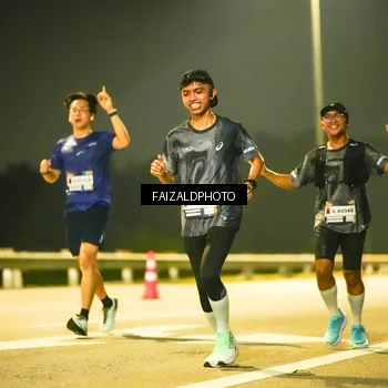 Runner Photo 7196545